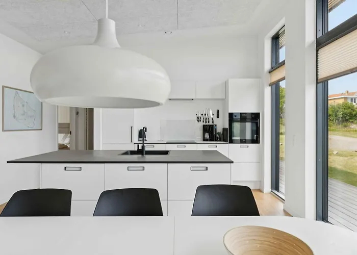 Sea View And Comfort In Architect-designed Allinge-Sandvig