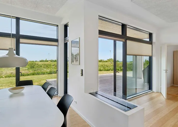 Sea View And Comfort In Architect-designed Feriehus *